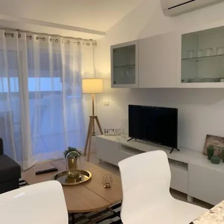 Διαμέρισμα Atico En Centro, Segunda Linea Playa 731 *